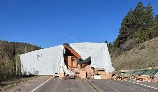 Part of pre-fab home falls off semitruck in southwestern Colorado, closing highway