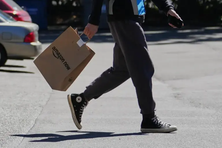 Amazon looks to redefine a need for speed with 30-minute deliveries