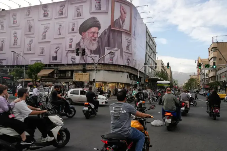 US standoff with Iran deepens and strait remains closed after Trump rejects latest proposal