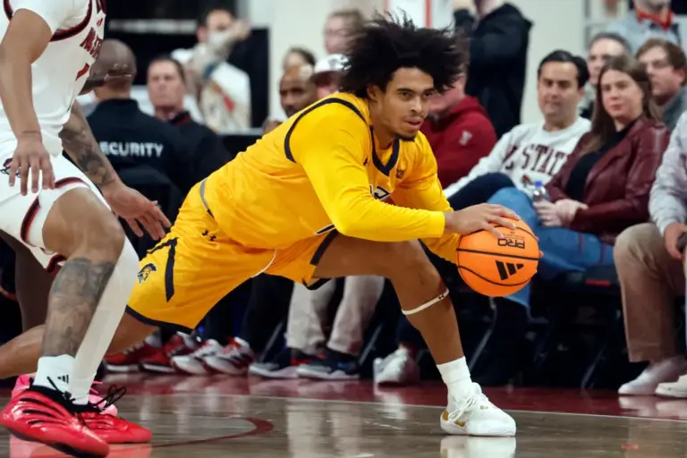 Justin Neely signs with Colorado men’s basketball