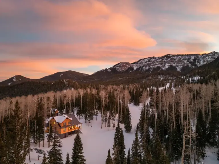 $25.7M Colorado private ski mountain property heads to auction