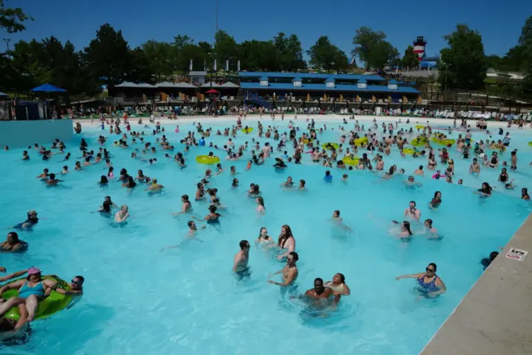 Water World to reopen Sunday after evacuation; police find ‘no credible threat’