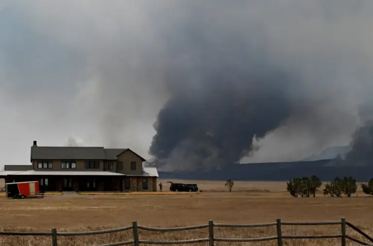 Aspen Acres fire challenges firefighters as flames consume 28 square miles in hours