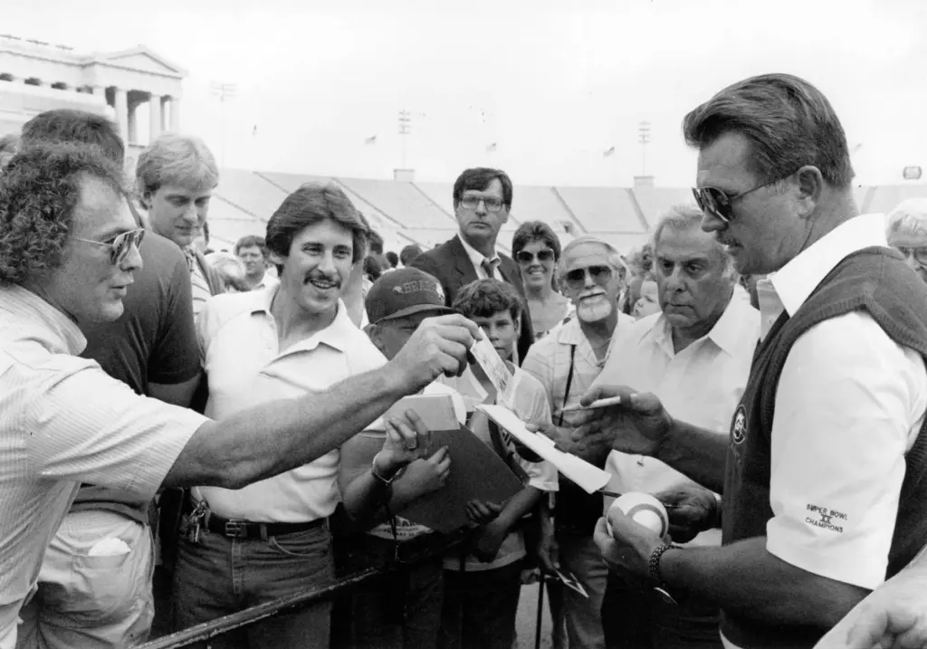 Coach Mike Ditka was a popular attraction at the Bearsâ...