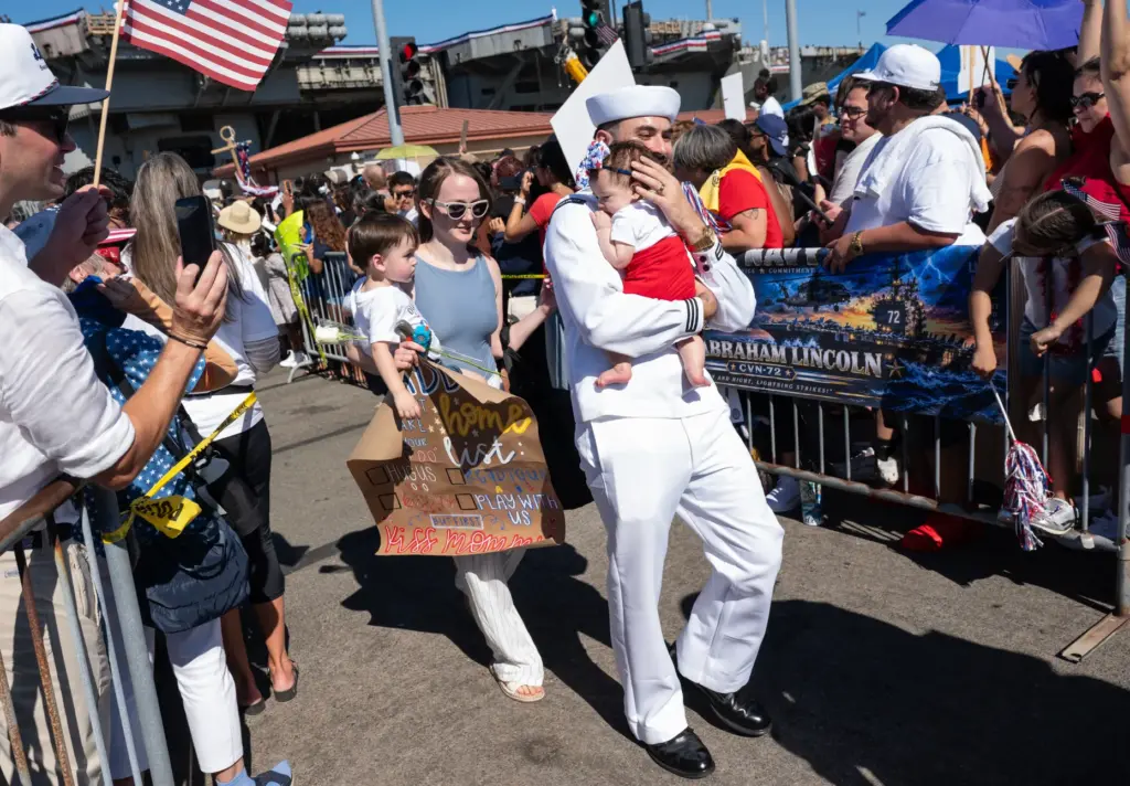 Coronado, CA – Families are reunited after the USS Abraham...