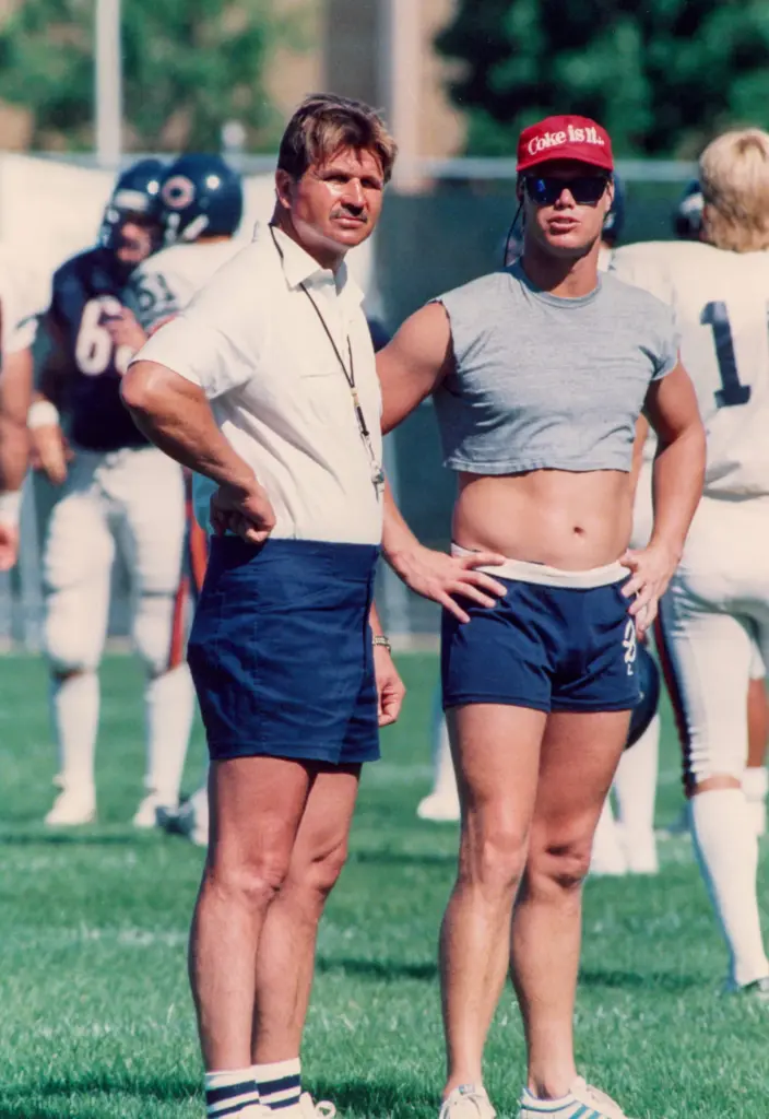 Bears coach Mike Ditka, left, and the âpunky QBâ Jim...