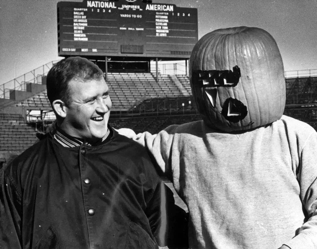 Defensive tackle Bob Kilcullen and tight end Mike Ditka (wearing...